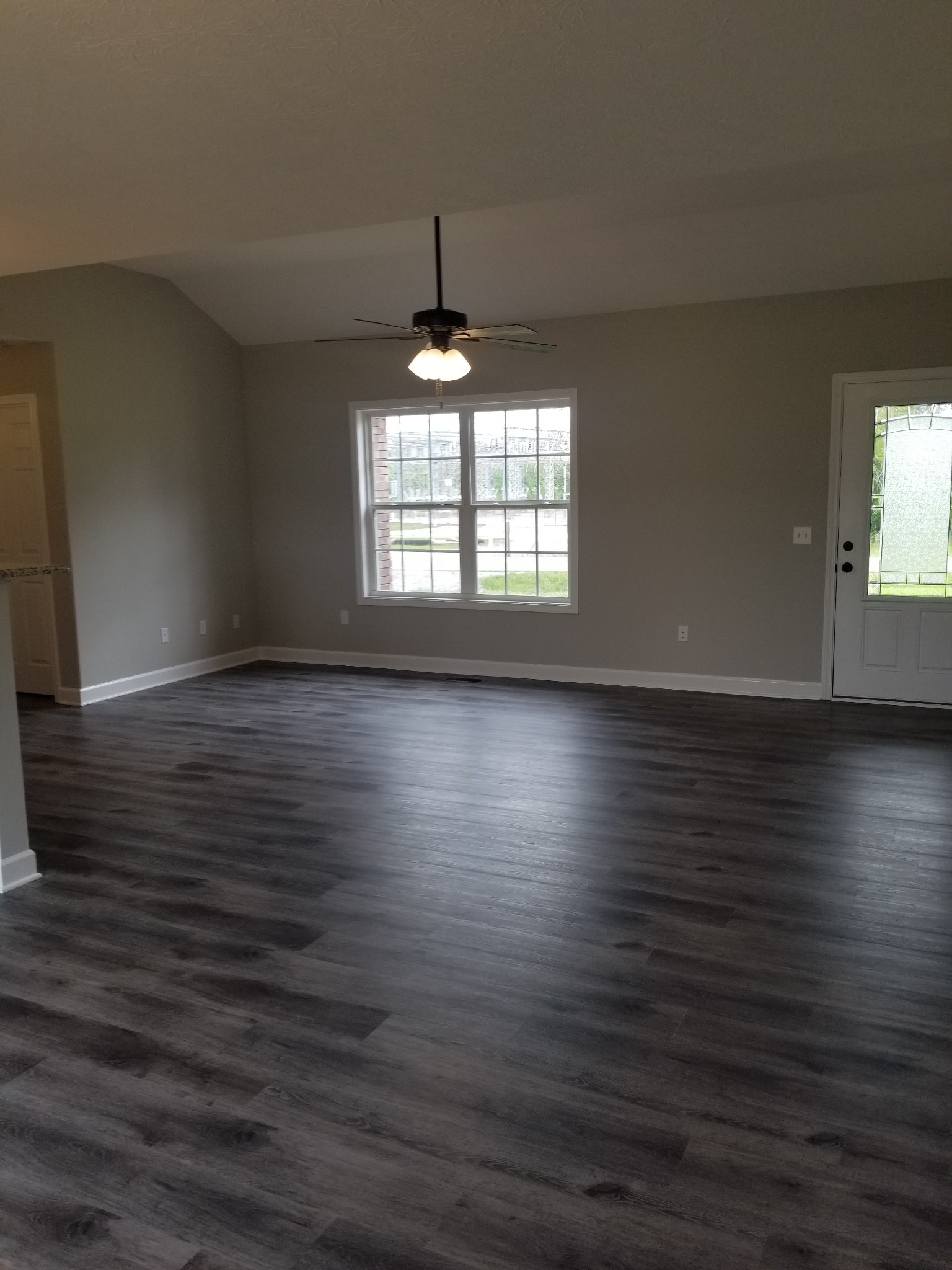 4556 Long Creek Road Lafayette, TN 37083 - Photo 9 of 25 Gallery Image 9