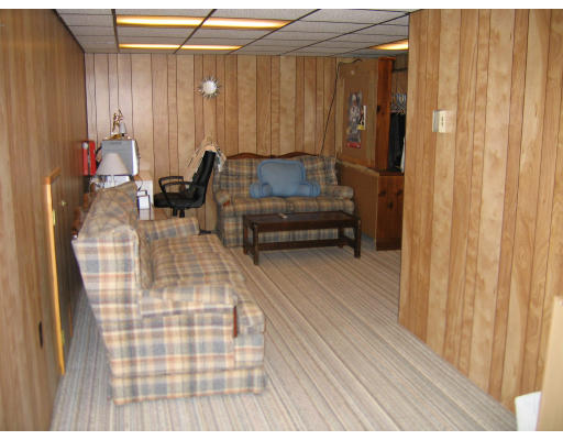 43 McAdams Road Framingham, MA 01701 - Photo 9 of 11 Gallery Image 9