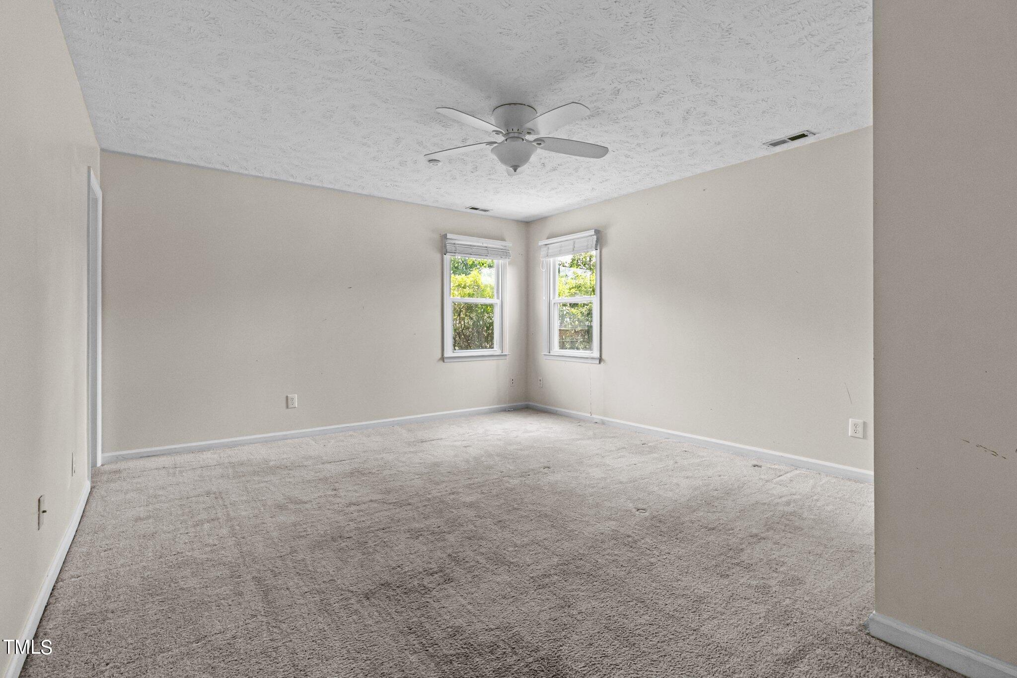 118 Finch Road Fayetteville, NC 28306 - Photo 12 of 21 18-web-or-mls-IMG_1015