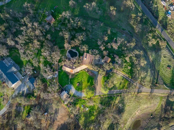 $499,000 | 8504 Oak Terrace Lane, Millville, CA 96062