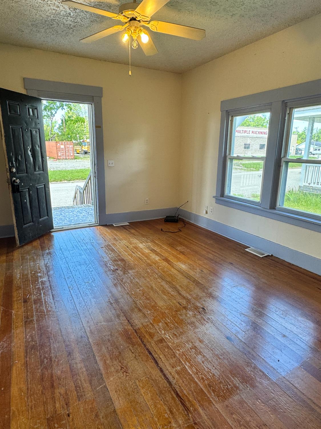 813 South Main Street Milan, IN 47031 - Photo 6 of 33