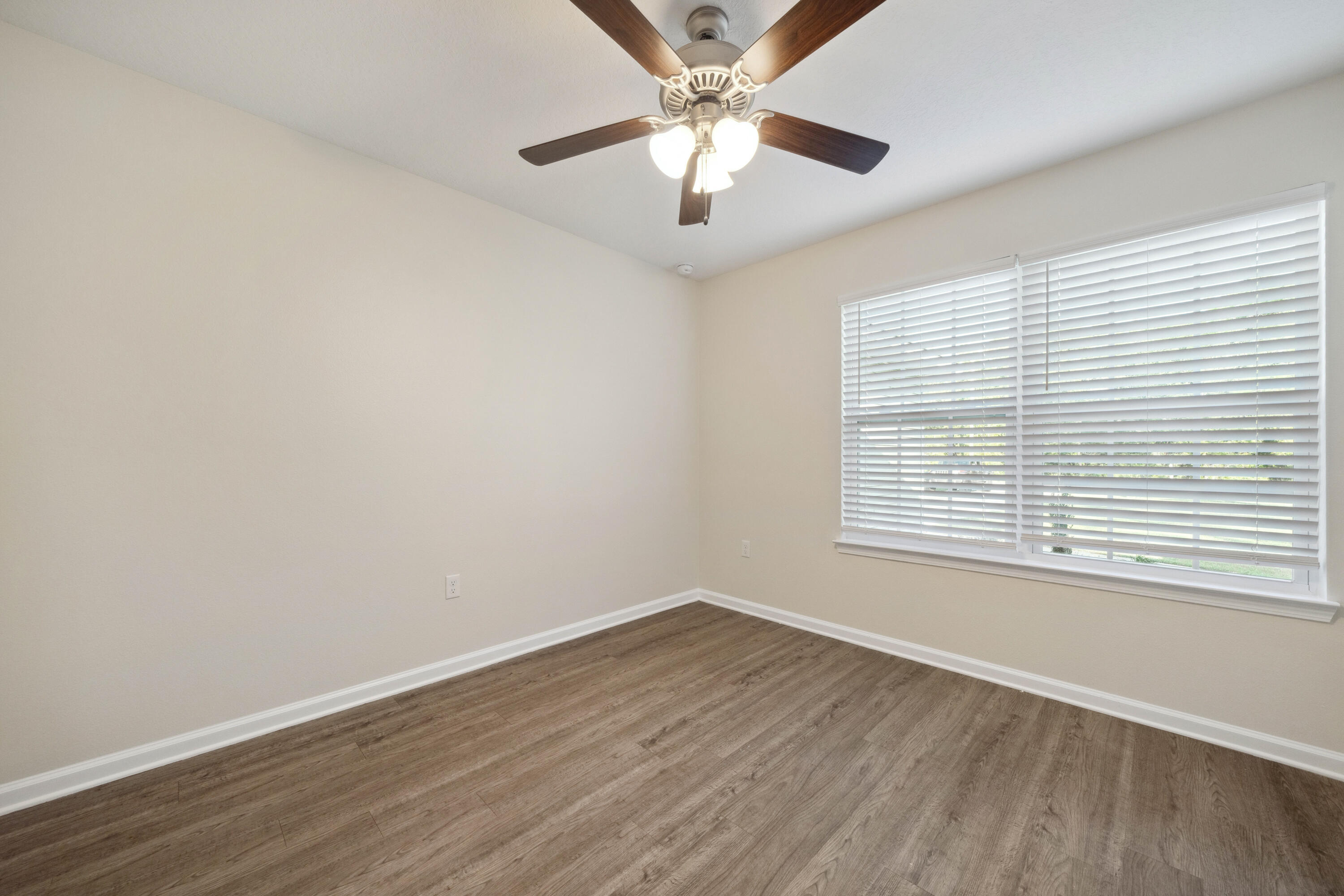 1285 Juniper Lake Road DeFuniak Springs, FL 32433 - Photo 18 of 29 DSC00890