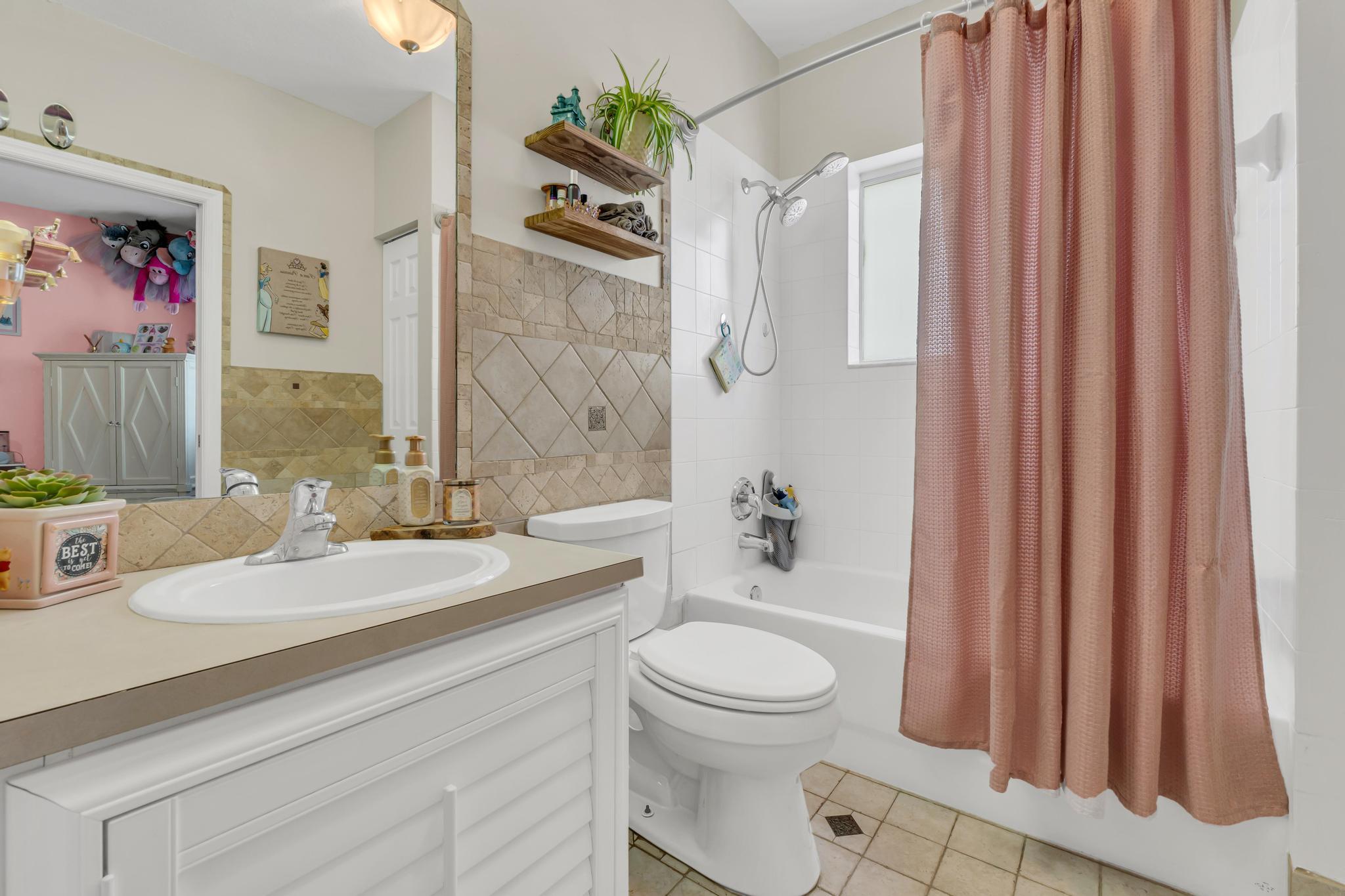 1624 Southeast 24th Court Homestead, FL 33035 - Photo 36 of 58 42