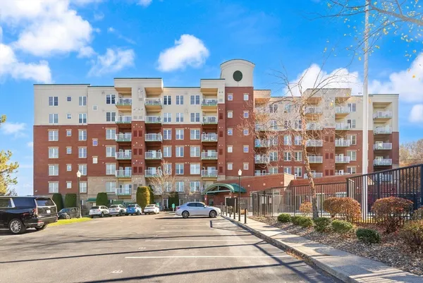 $559,900 | 36 Village Middleton Ma, Unit 506, Middleton, MA 01949