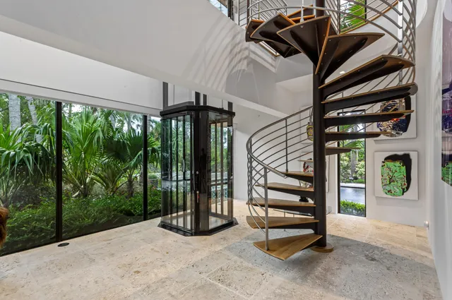 $38,500,000 | 880 South Ocean Boulevard, Manalapan, FL 33462