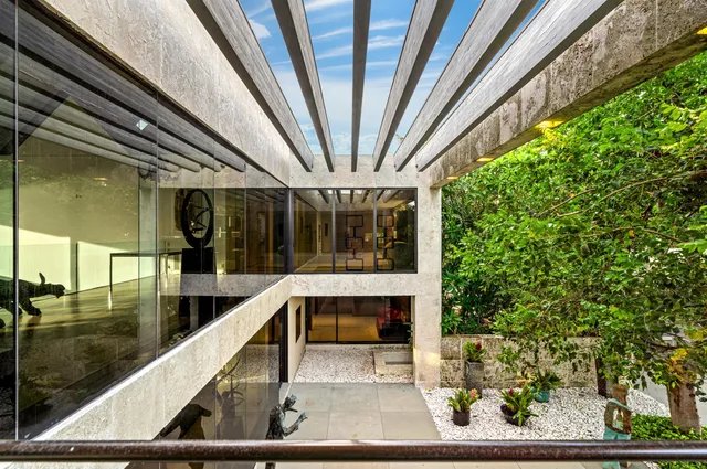 $38,500,000 | 880 South Ocean Boulevard, Manalapan, FL 33462