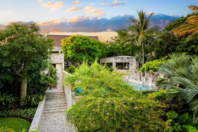 $38,500,000 | 880 South Ocean Boulevard, Manalapan, FL 33462