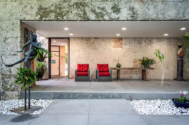 $38,500,000 | 880 South Ocean Boulevard, Manalapan, FL 33462