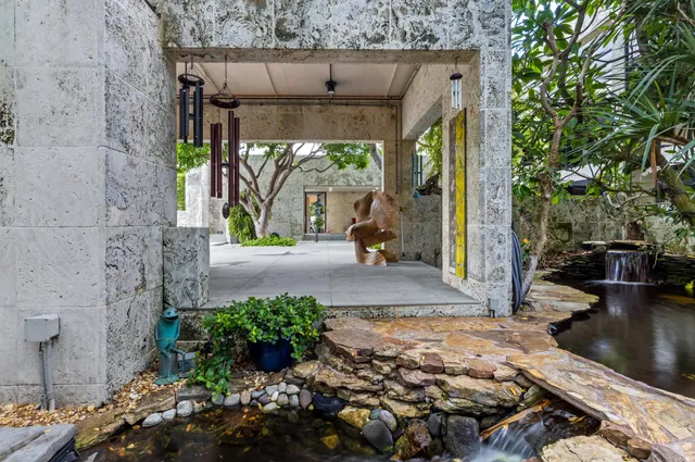 $38,500,000 | 880 South Ocean Boulevard, Manalapan, FL 33462