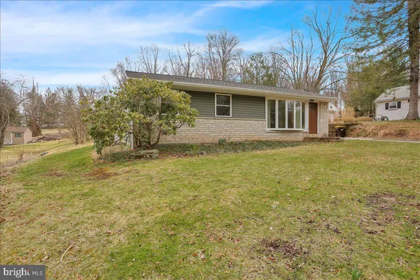 $2,350 | 2830 South Hill Camp Road, Pottstown, PA 19465