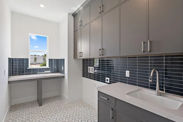 $9,400,000 | 19505 Southeast Turnbridge Drive, Jupiter, FL 33458