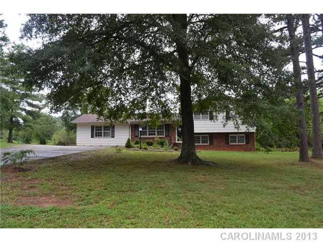 731 Cemetery Loop Hickory, NC 28601 - Photo 1 of 14 Gallery Image 1