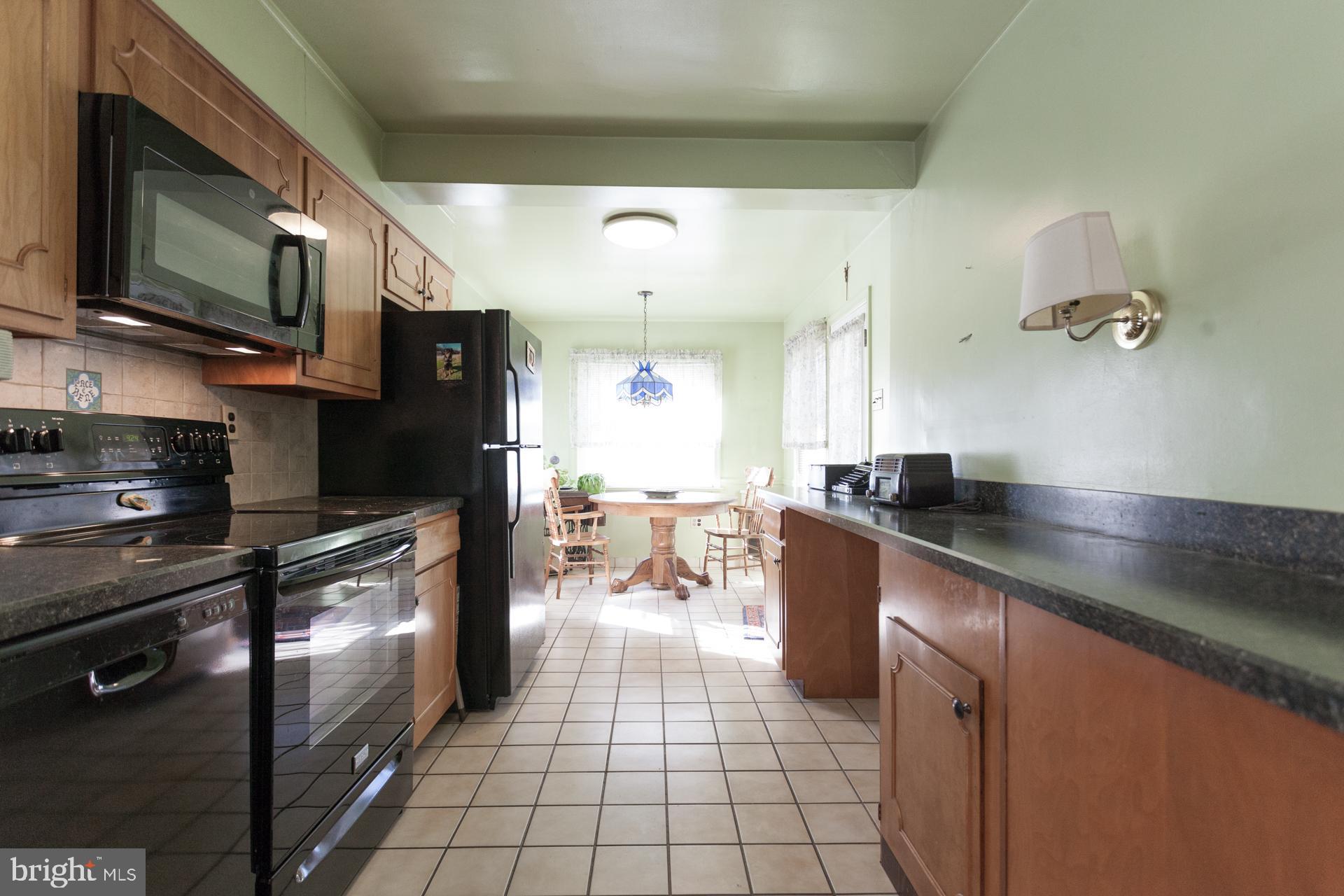 416 Blair Road Springfield, PA 19064 - Photo 12 of 29 Kitchen