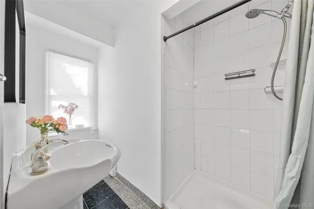 $939,800 | 165 5th Street, St. James, NY 11780