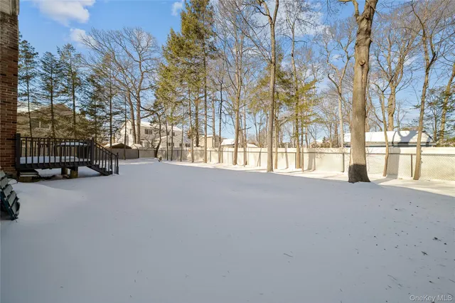 $939,800 | 165 5th Street, St. James, NY 11780