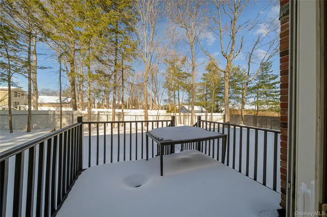 $939,800 | 165 5th Street, St. James, NY 11780