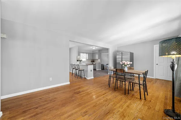 $939,800 | 165 5th Street, St. James, NY 11780