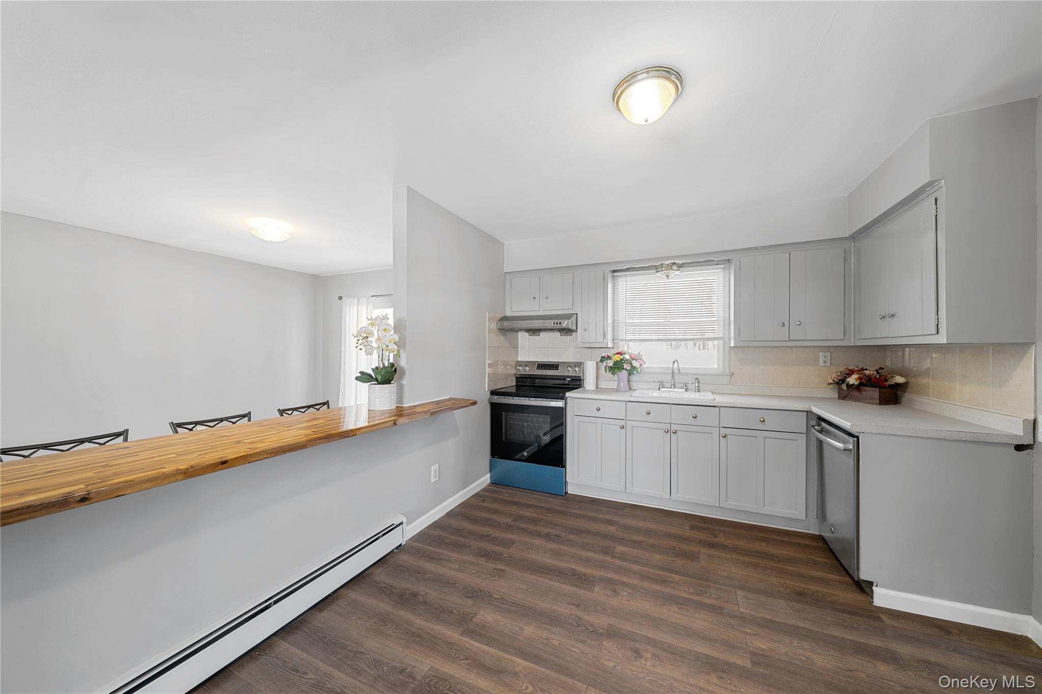 165 5th Street St. James, NY 11780 - Photo 7 of 44