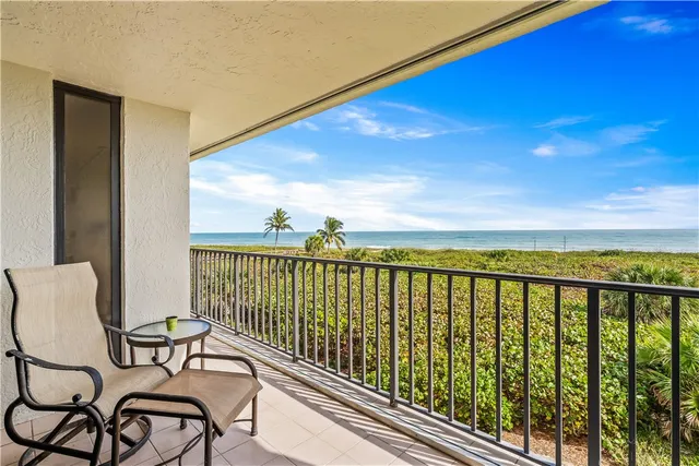 $448,000 | 3120 North Hwy A1A, Unit 302, Hutchinson Island, FL 34949