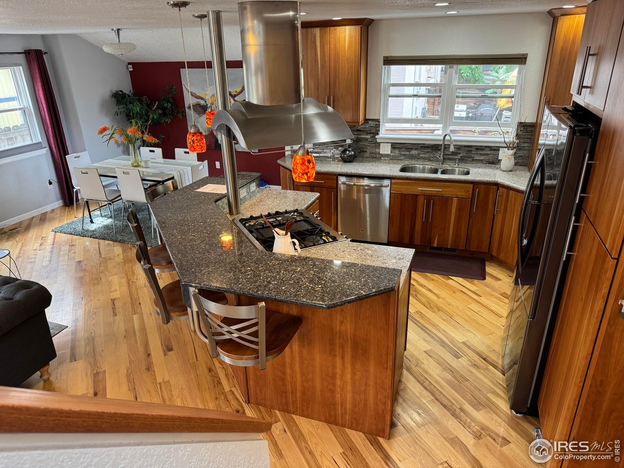 1605 17th Street Boulder, CO 80302 - Photo 3 of 21 Triangular kitchen for ease when cooking