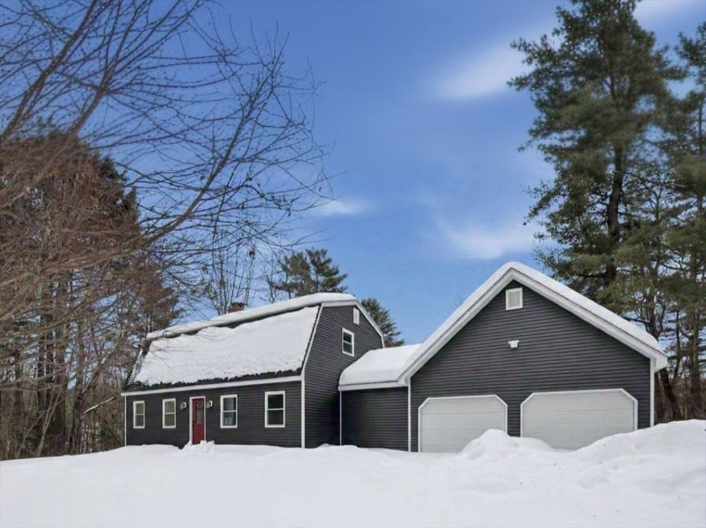 10 Robbins Road Monson, MA 01057 - Photo 3 of 23