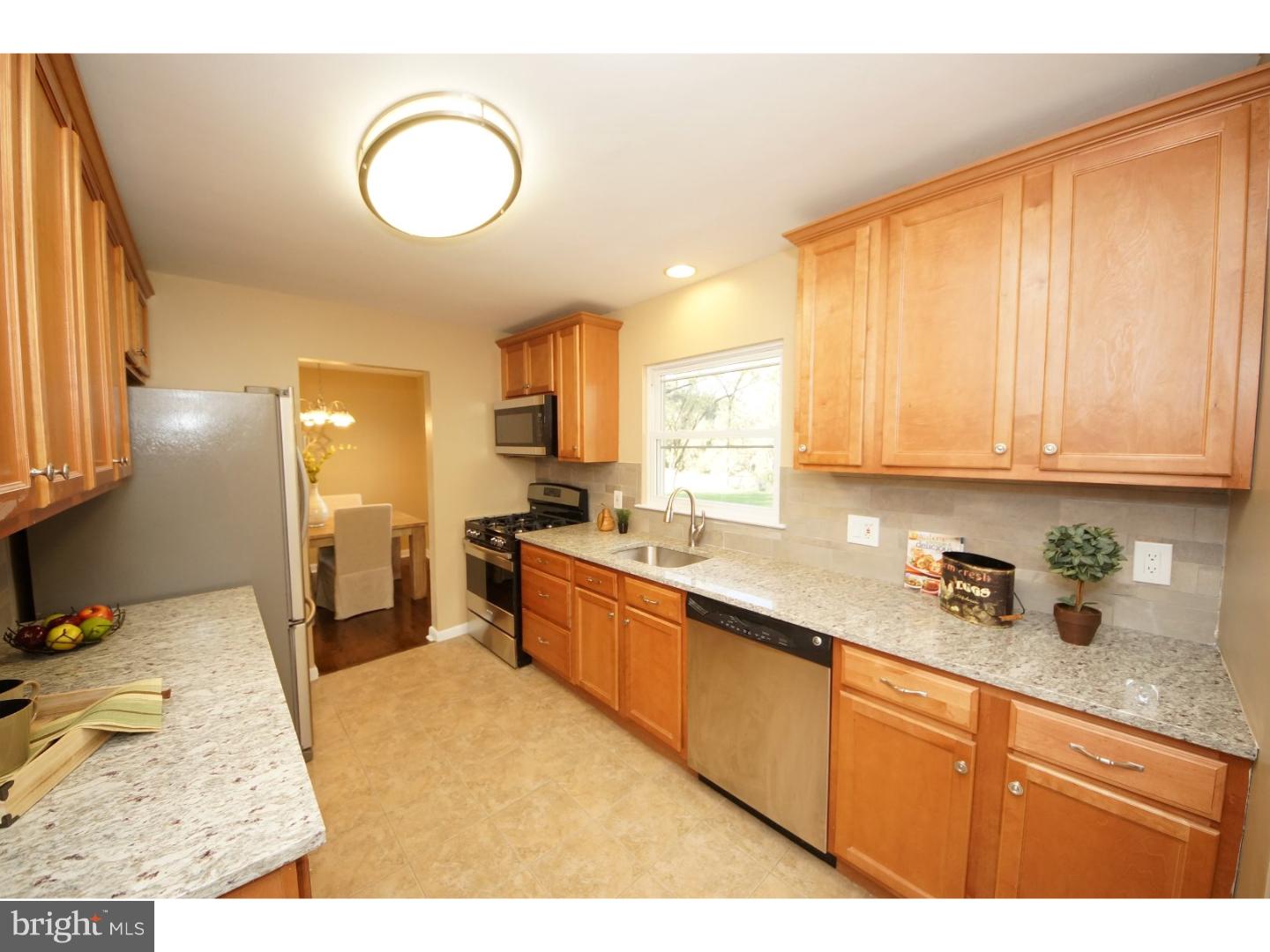 304 Dutch Neck Road East Windsor, NJ 08520 - Photo 11 of 25