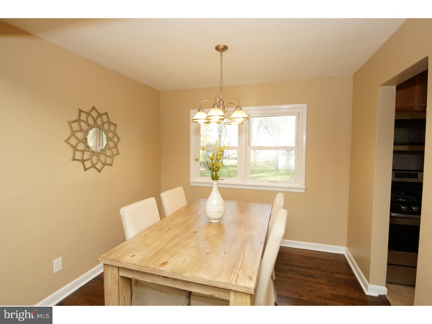304 Dutch Neck Road East Windsor, NJ 08520 - Photo 8 of 25