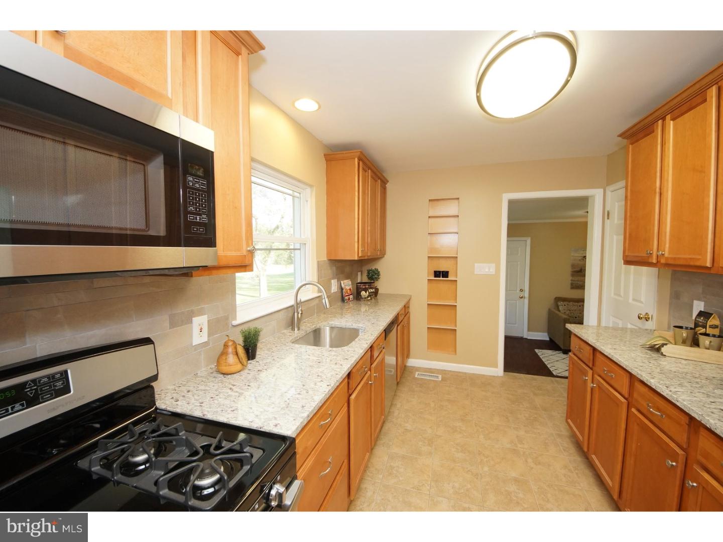 304 Dutch Neck Road East Windsor, NJ 08520 - Photo 10 of 25