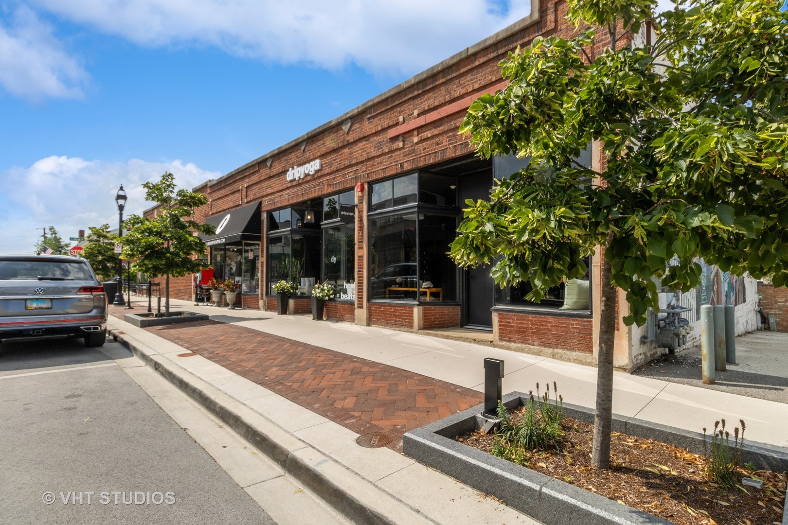 53 North Main Street Glen Ellyn, IL 60137 - Photo 28 of 30 a view of a building with street view