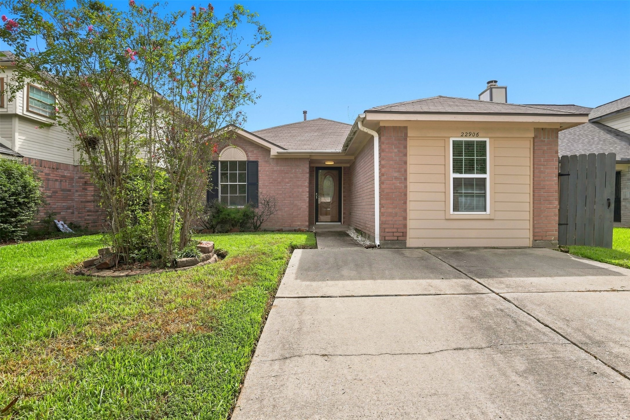 22906 Sherioaks Lane Spring, TX 77389 - Photo 1 of 25 Gallery Image 1