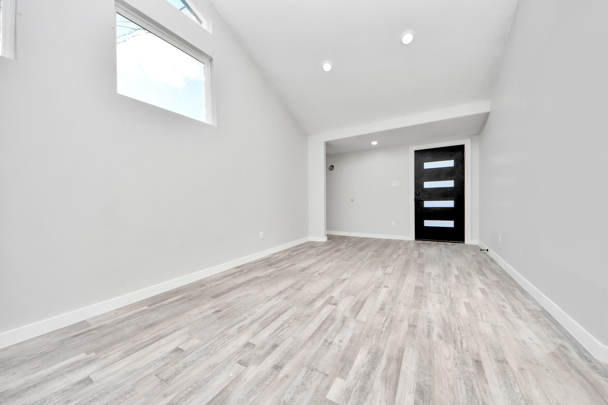 6201 Batterson Street Houston, TX 77026 - Photo 9 of 49
