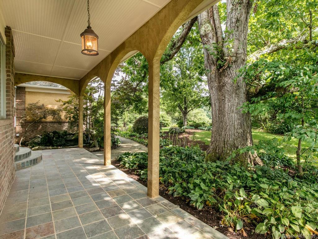 207 Monticello Road Weaverville, NC 28787 - Photo 9 of 48 Gallery Image 9