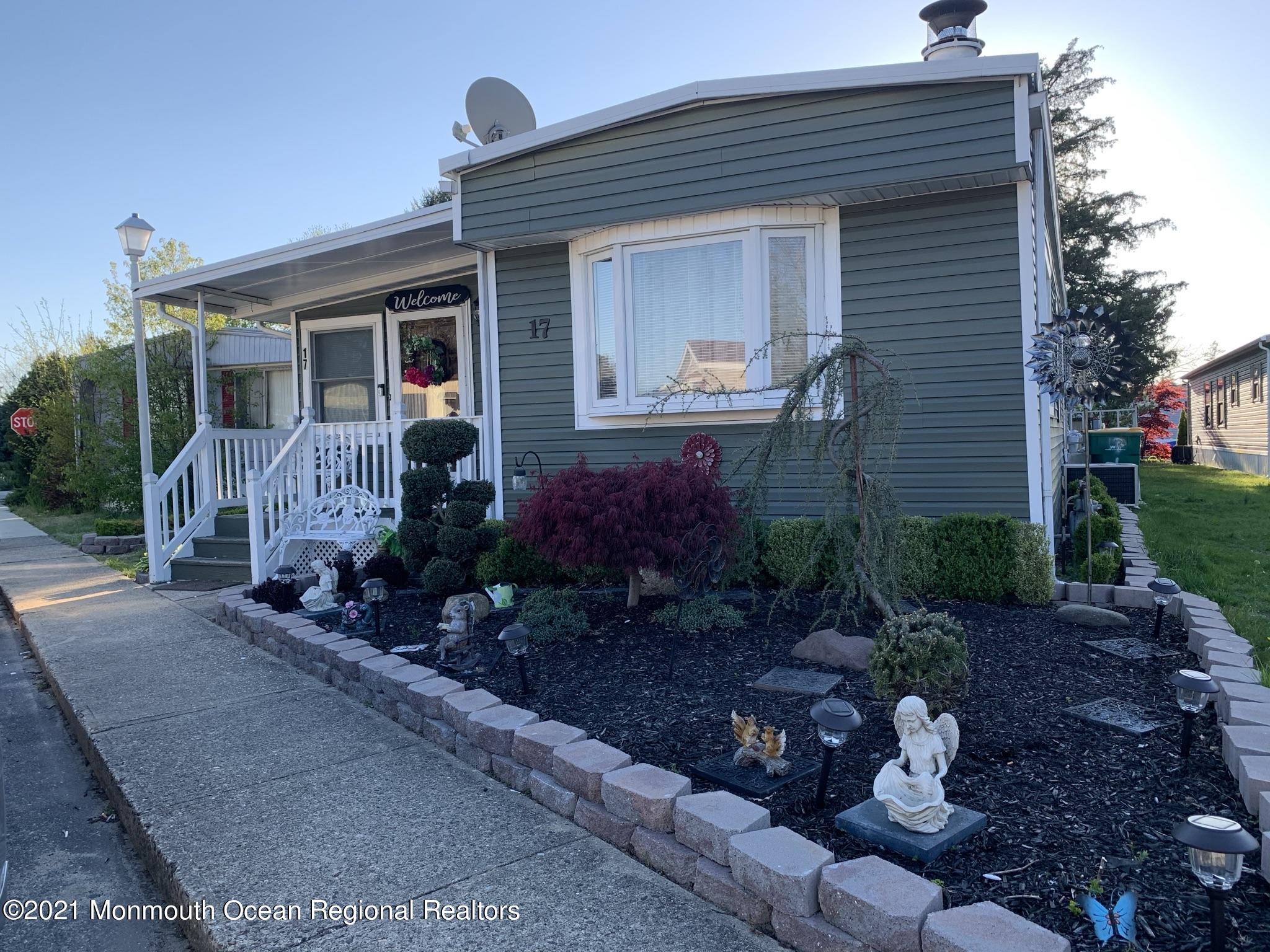 17 Southwind Circle Jackson, NJ 08527 - Photo 2 of 24 IMG_4759