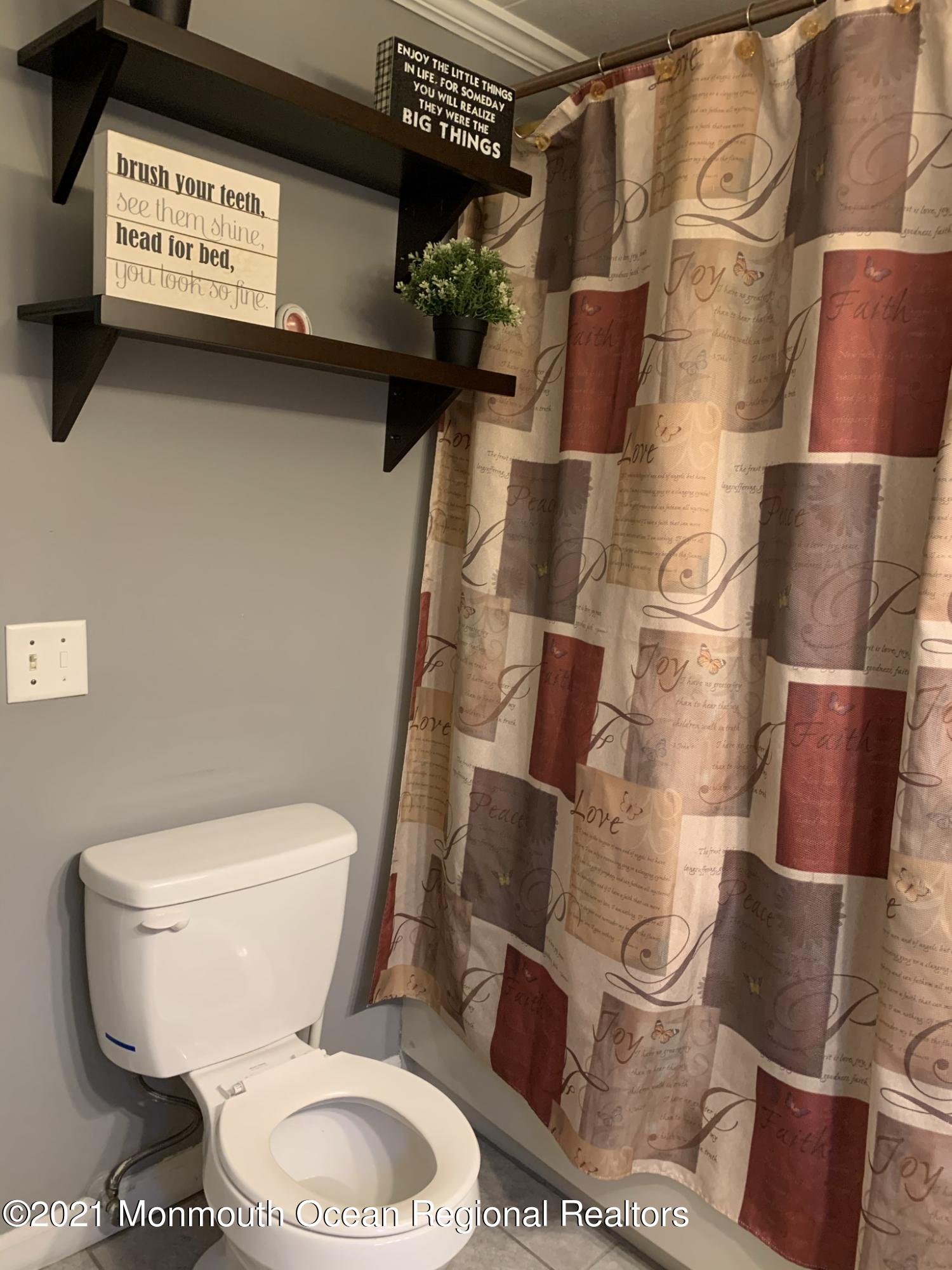 17 Southwind Circle Jackson, NJ 08527 - Photo 18 of 24 IMG_4814