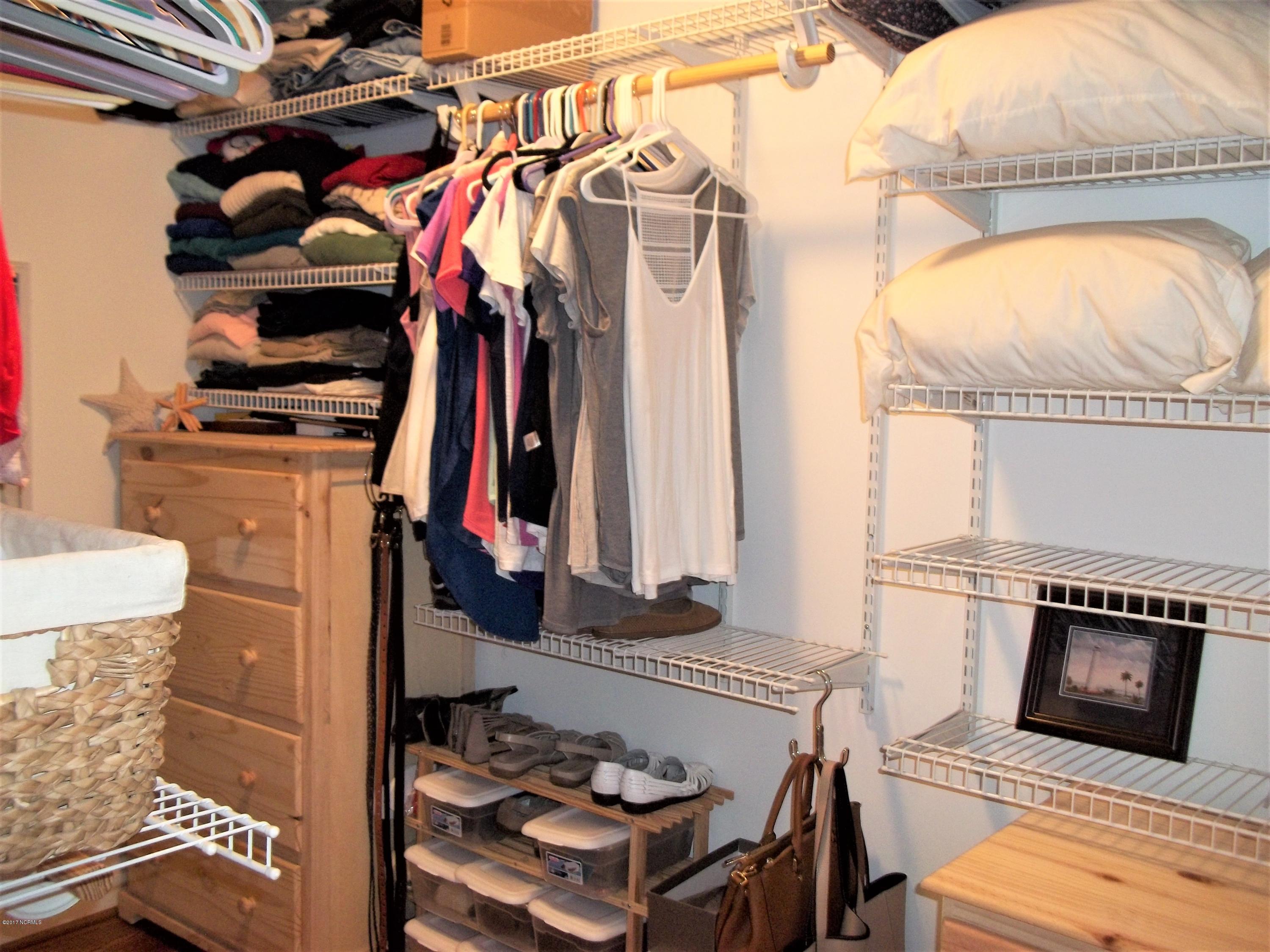 75 River Acres Road Washington, NC 27889 - Photo 24 of 39 Master Closet