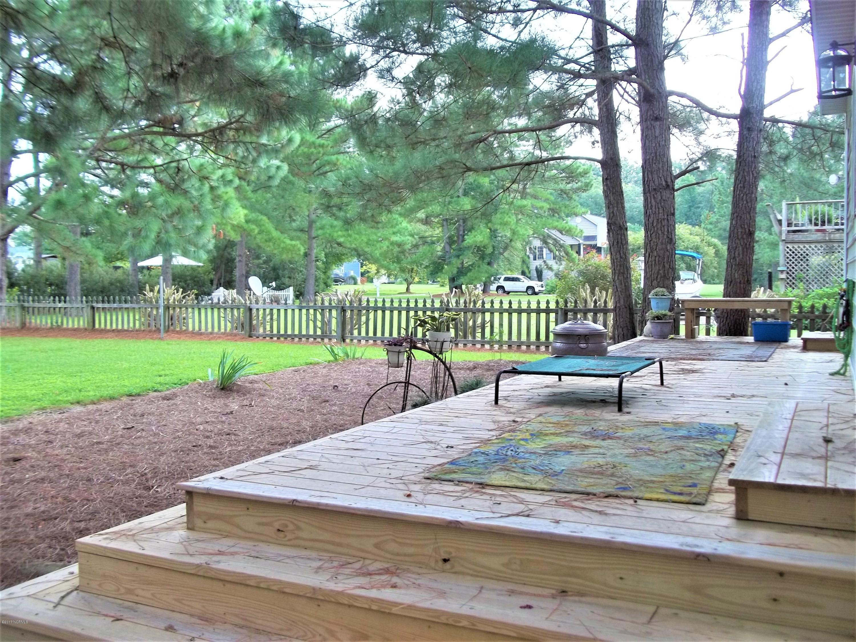 75 River Acres Road Washington, NC 27889 - Photo 36 of 39 Nice Back Deck