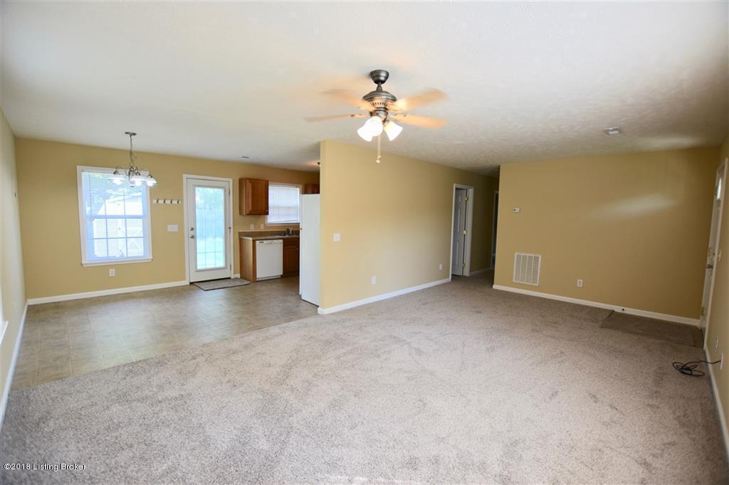 754 West Elm Road Radcliff, KY 40160 - Photo 9 of 25 10044405-7