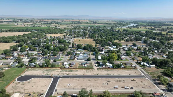 $369,900 | 311 North 9th Avenue North, Payette, ID 83661