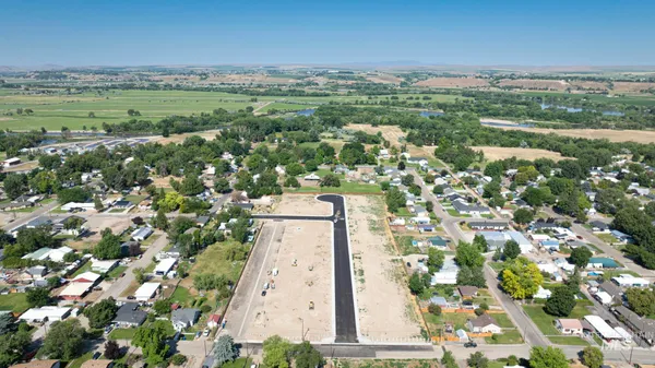 $369,900 | 311 North 9th Avenue North, Payette, ID 83661