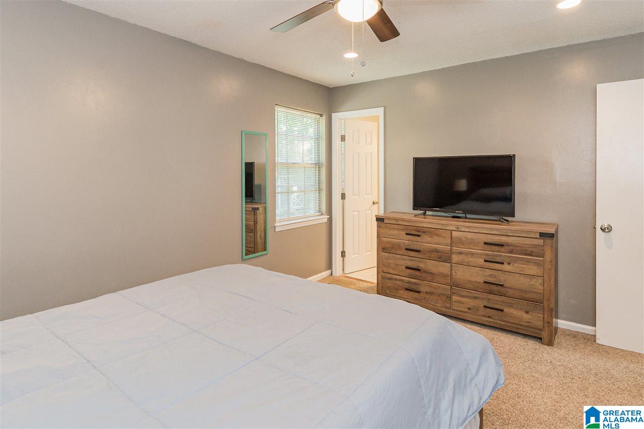 509 Canterbury Road Pelham, AL 35124 - Photo 18 of 37