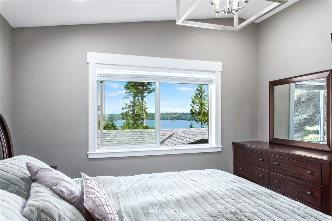 14421 Gibralter Road Anacortes, WA 98221 - Photo 14 of 36 Gallery Image 14