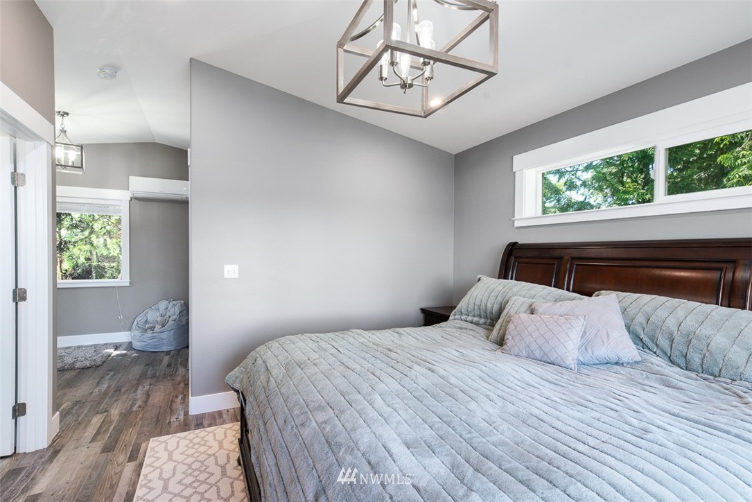 14421 Gibralter Road Anacortes, WA 98221 - Photo 15 of 36 Gallery Image 15
