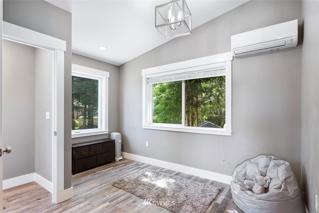 14421 Gibralter Road Anacortes, WA 98221 - Photo 18 of 36 Gallery Image 18