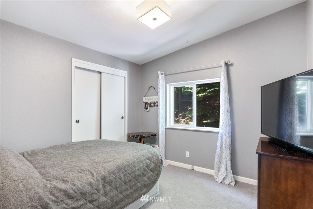 14421 Gibralter Road Anacortes, WA 98221 - Photo 27 of 36 Gallery Image 27