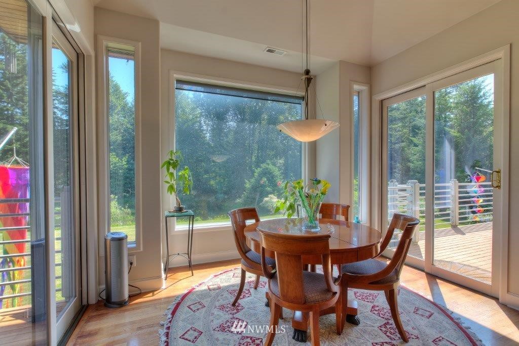 22405 Sweeney Road Southeast Maple Valley, WA 98038 - Photo 6 of 20