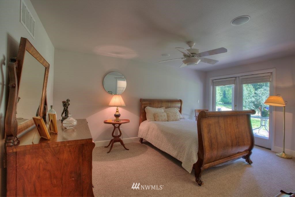 22405 Sweeney Road Southeast Maple Valley, WA 98038 - Photo 9 of 20