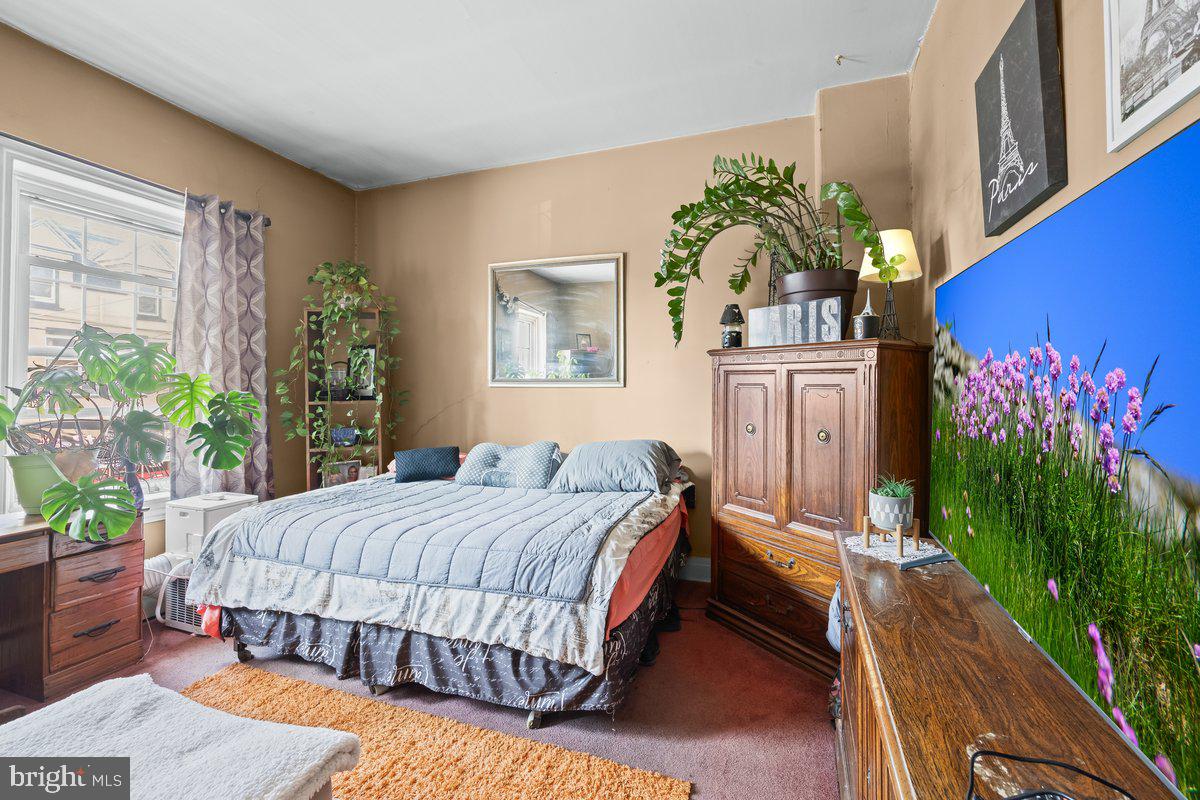 827 Chestnut Street Lebanon, PA 17042 - Photo 19 of 30 Unit 2 Bedroom 1