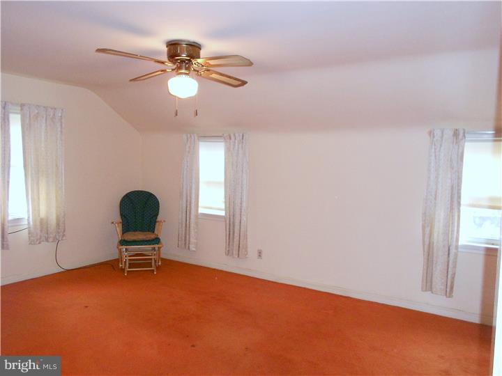 85 Warrior Road Drexel Hill, PA 19026 - Photo 15 of 19 Bedroom - Main