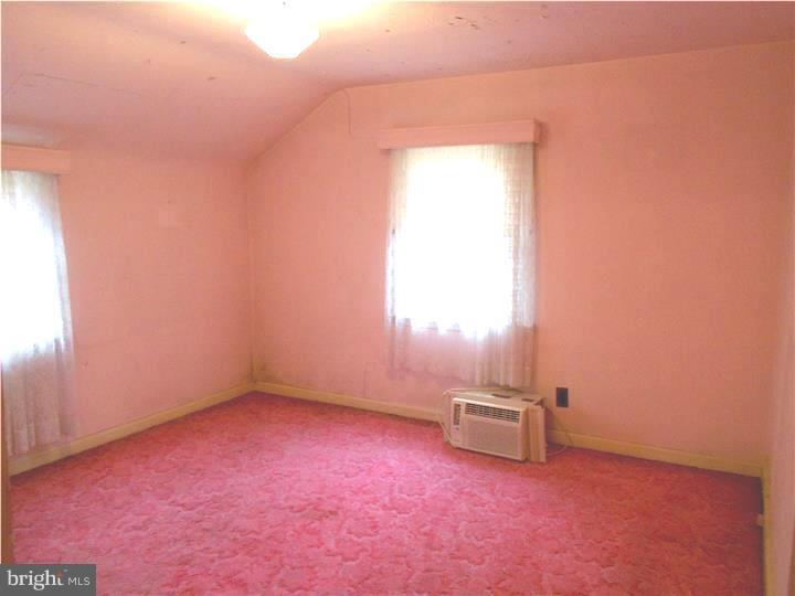 85 Warrior Road Drexel Hill, PA 19026 - Photo 16 of 19 Bedroom 2