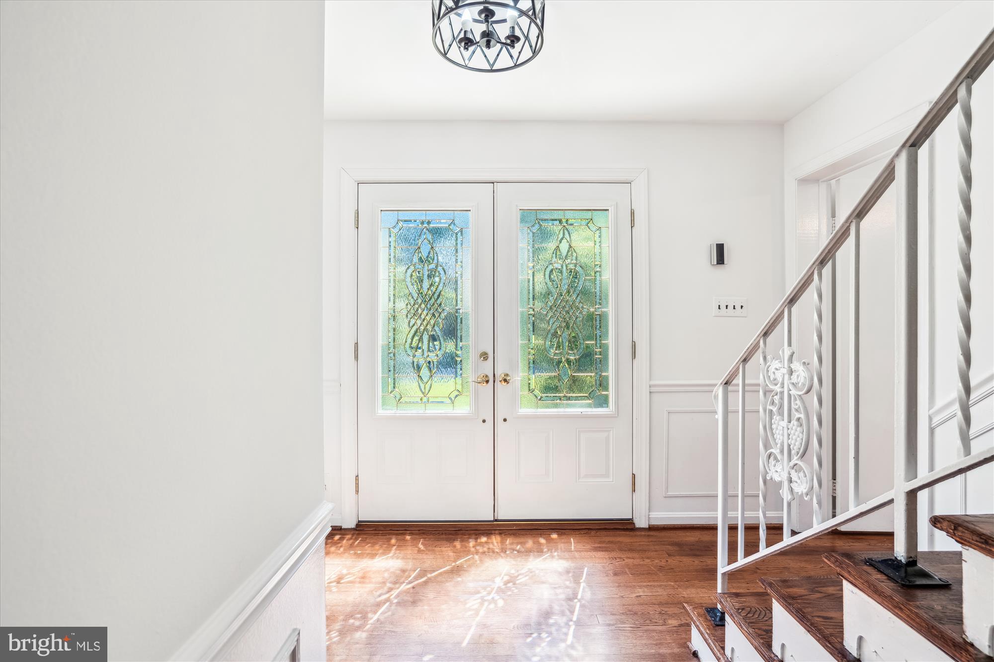 2445 Parallel Lane Silver Spring, MD 20904 - Photo 11 of 82 Entry